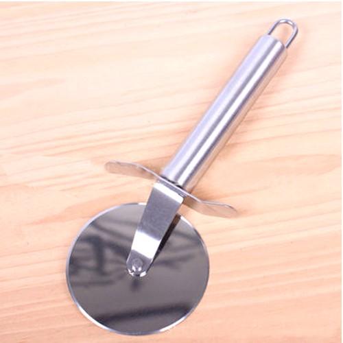 Dao cắt bánh pizza cán inox 18 cm