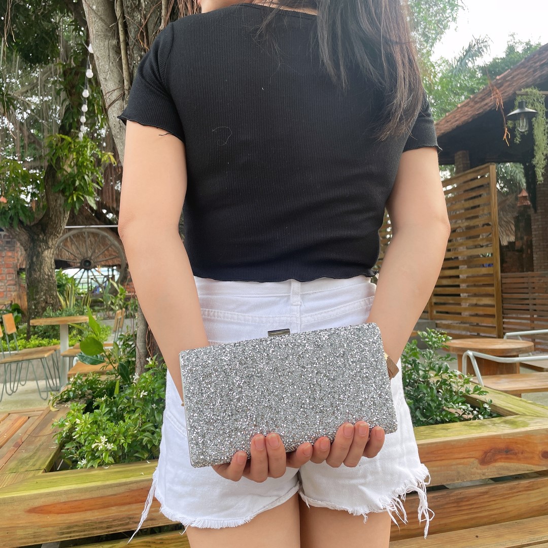 Ví dự tiệc cưới sang trọng, kèm dây xích sang trọng, đẳng cấp