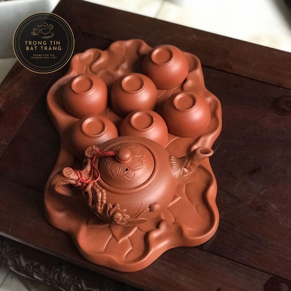 Bộ Ấm Chén Trà Đạo Gốm Tử Sa Bát Tràng Đắp Nổi Hoa Sen Dáng Tiêu Anh Dung Tích 220ml ATSML 01.1