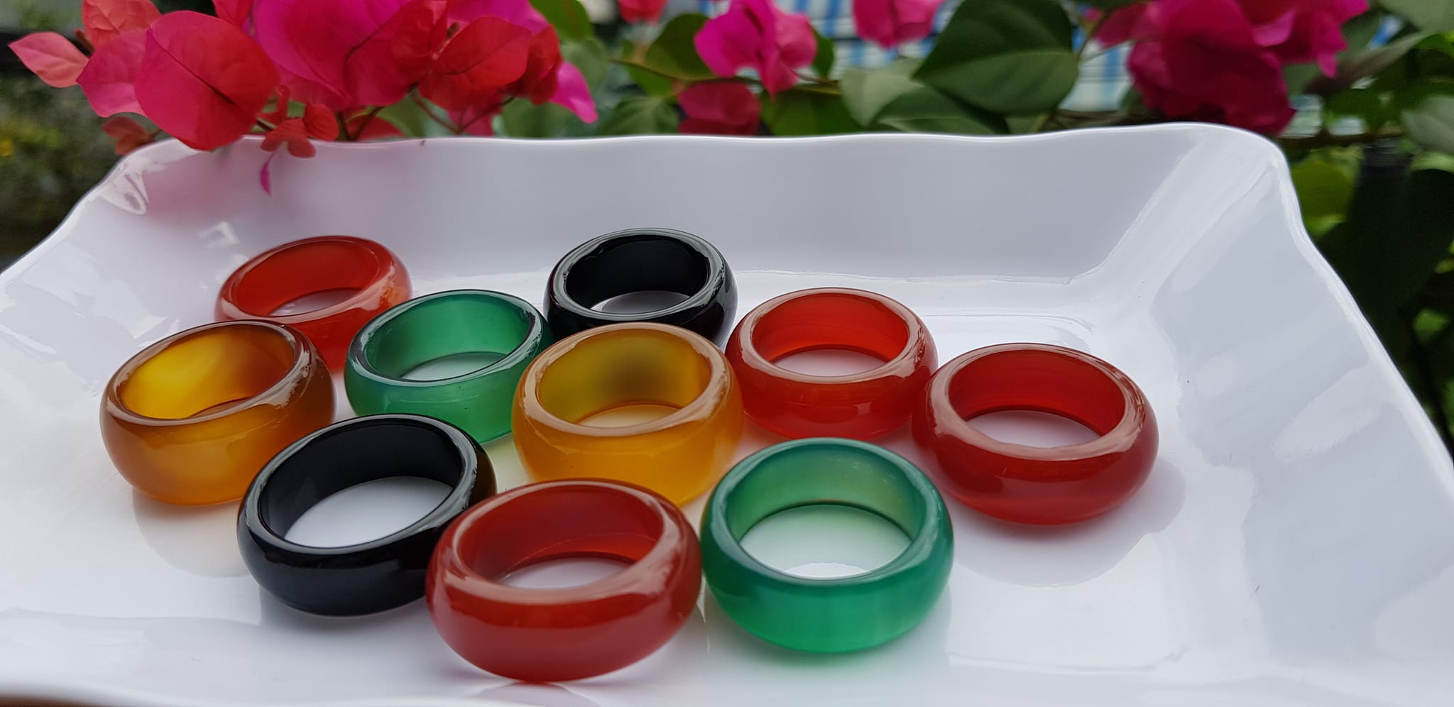 Nhẫn Nam Ni 19mm x cao 9mm Chất liệu đá mã não đủ màu Đỏ Vàng Đen Xanh dương shop giao bất kỳ Các Anh chọn nhẫn màu nào thì inbox shop giao đồng giá ạ