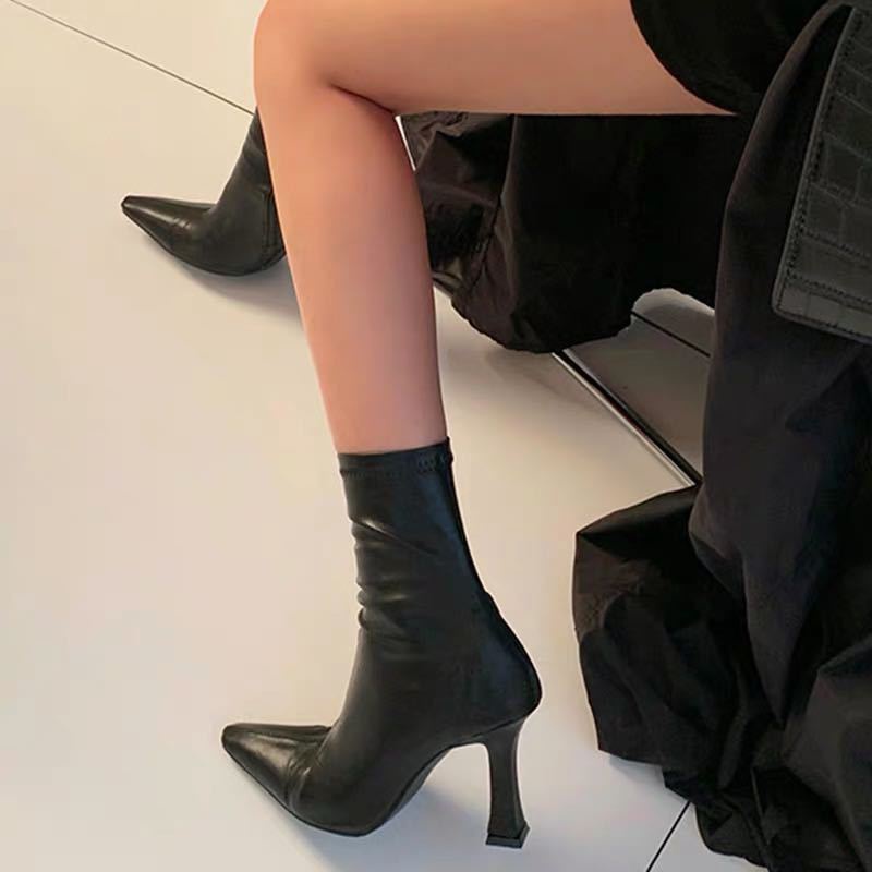 Giày boot da nữ cổ lửng gót 8cm ÔM CHÂN GBN9701