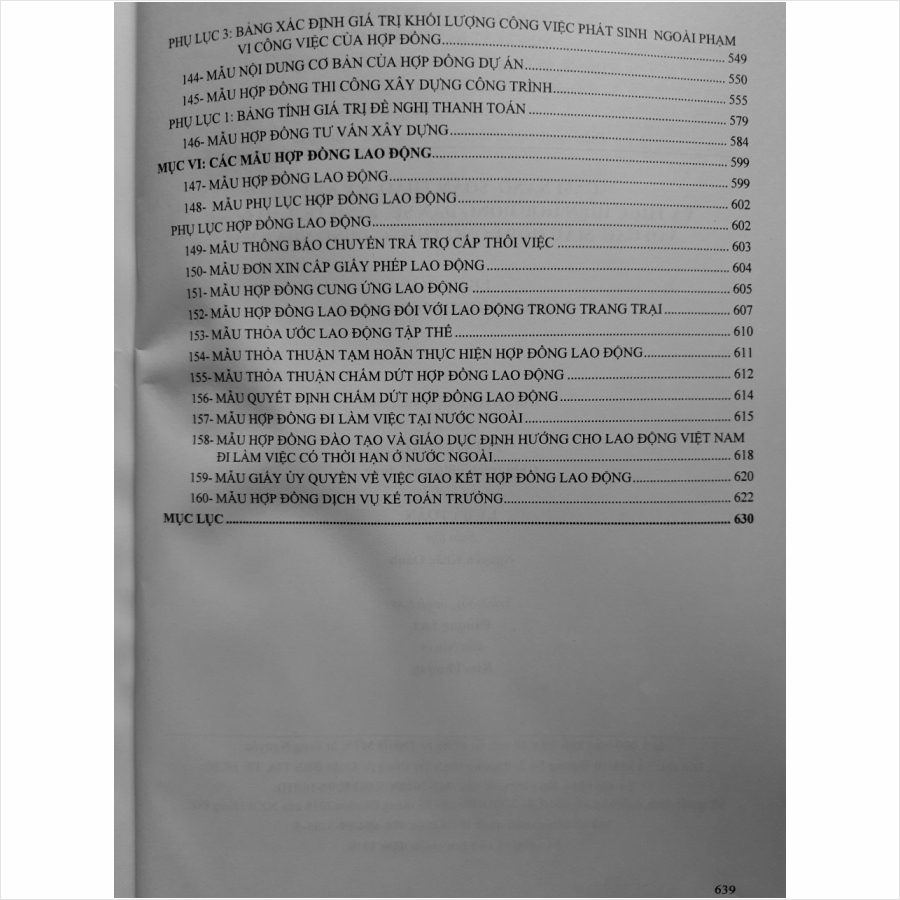 Sách Cẩm Nang Soạn Thảo, Ký Kết và Thực Hiện Hợp Đồng Dân Sự, Kinh Tế, Lao Động Với Các Mẫu Hợp Đồng Thông Dụng Nhất - V1443P