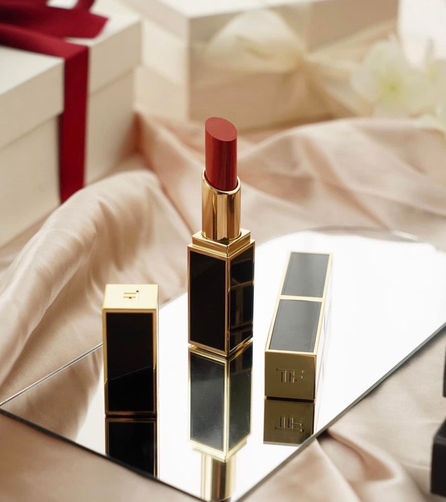 Son Tom Ford Lip Color Satin Matte 50 Adored Màu Đỏ Cam Cháy