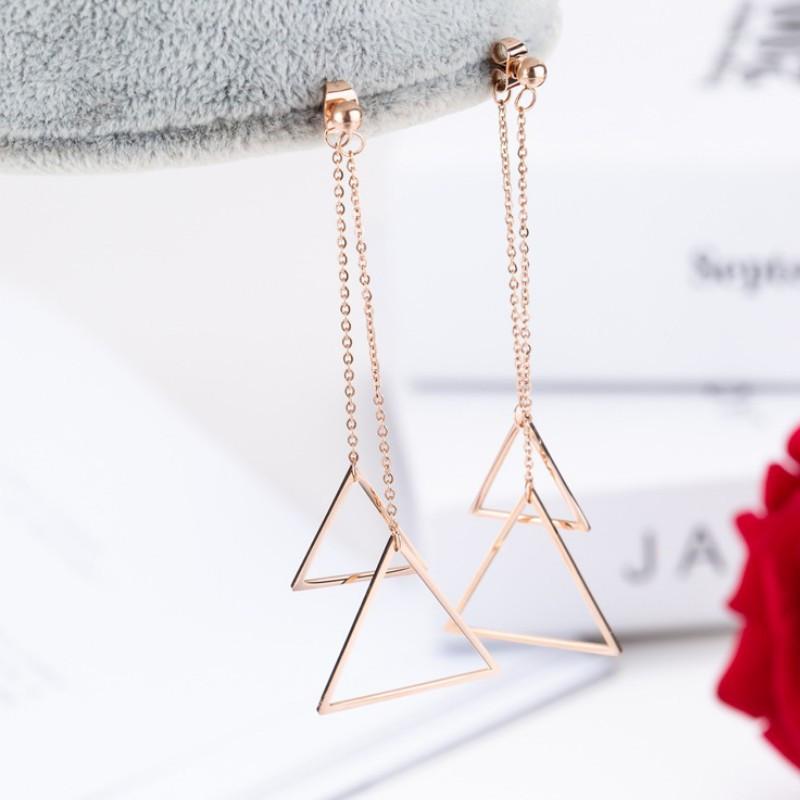 Bông Tai Tòn Ten Dự Tiệc Hình Tam Giác Titan Ko Đen TT 2297