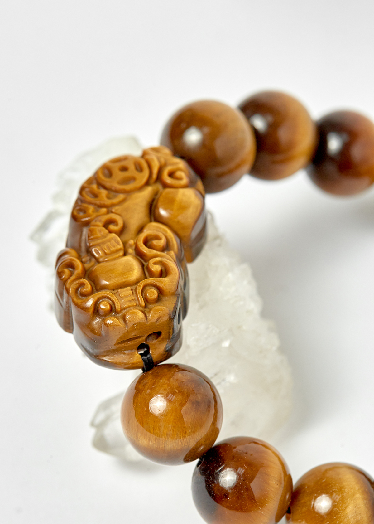 Vòng thạch anh mắt hổ vàng nâu phối tỳ hưu hạt 14mm mệnh thổ, kim - Ngọc Quý Gemstones