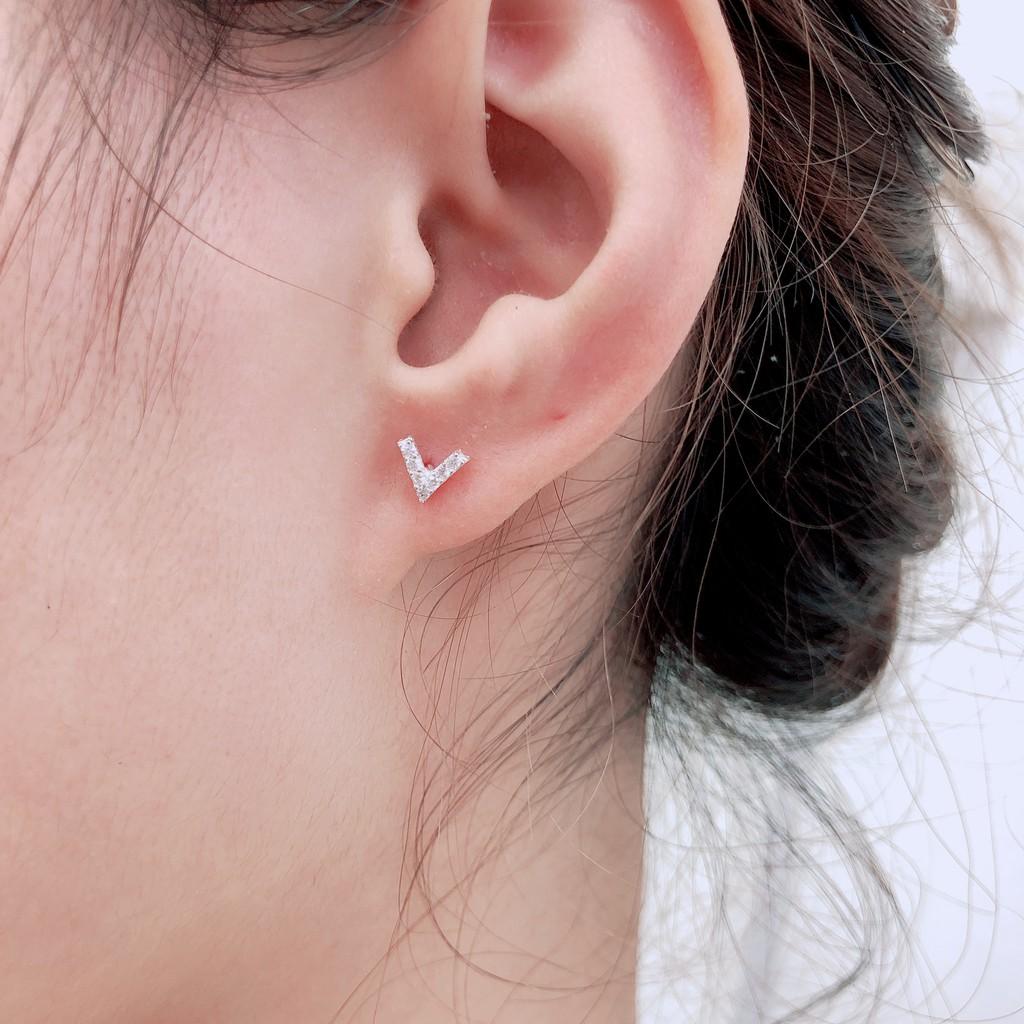Khuyên Tai Bạc Ta S99 CaoBac Silver Mặt Chữ V Đính Đá Phong Cách Đơn Giản Cho Bạn Nữ - Trang Sức Cáo Bạc JEWELLERY