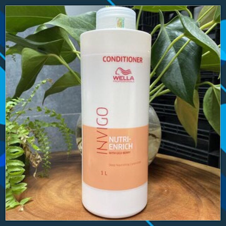 Dầu xả tăng cường dưỡng chất cho tóc khô mảnh Wella Professionals Enrich Moisturizing Damaged Hair 1000ml