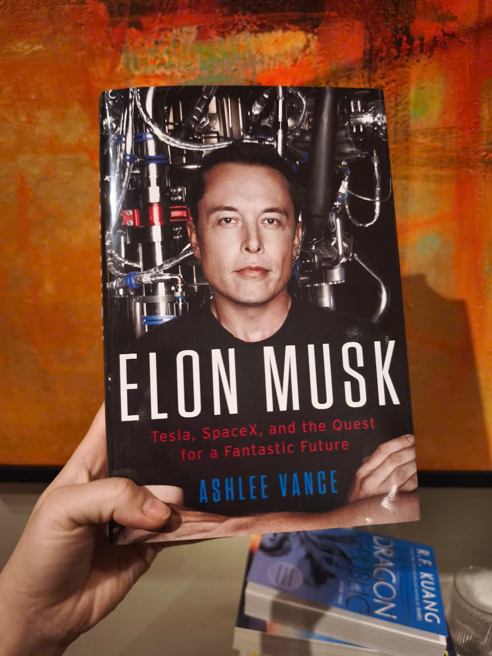 Sách - Elon Musk: Tesla, SpaceX, and the Quest for a Fantastic Future by Ashlee Vance - English Book