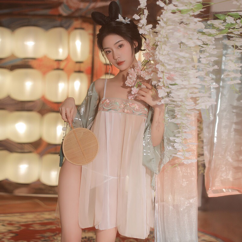Đầm ngủ xuyên thấu hở lưng kèm áo choàng sexy P45 - Váy ngủ hở lưng kèm quần chip lọt khe gợi cảm - Đồ ngủ nữ