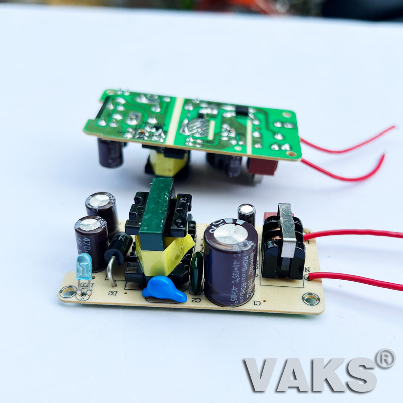 Mạch chuyển điện 220v sang 12v DC 2A