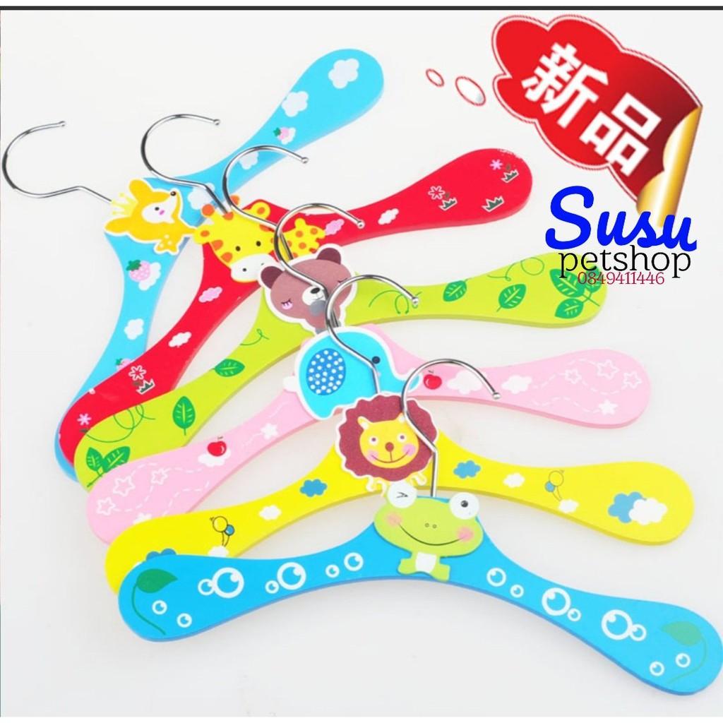 Móc Treo Áo Bằng Gỗ Cute