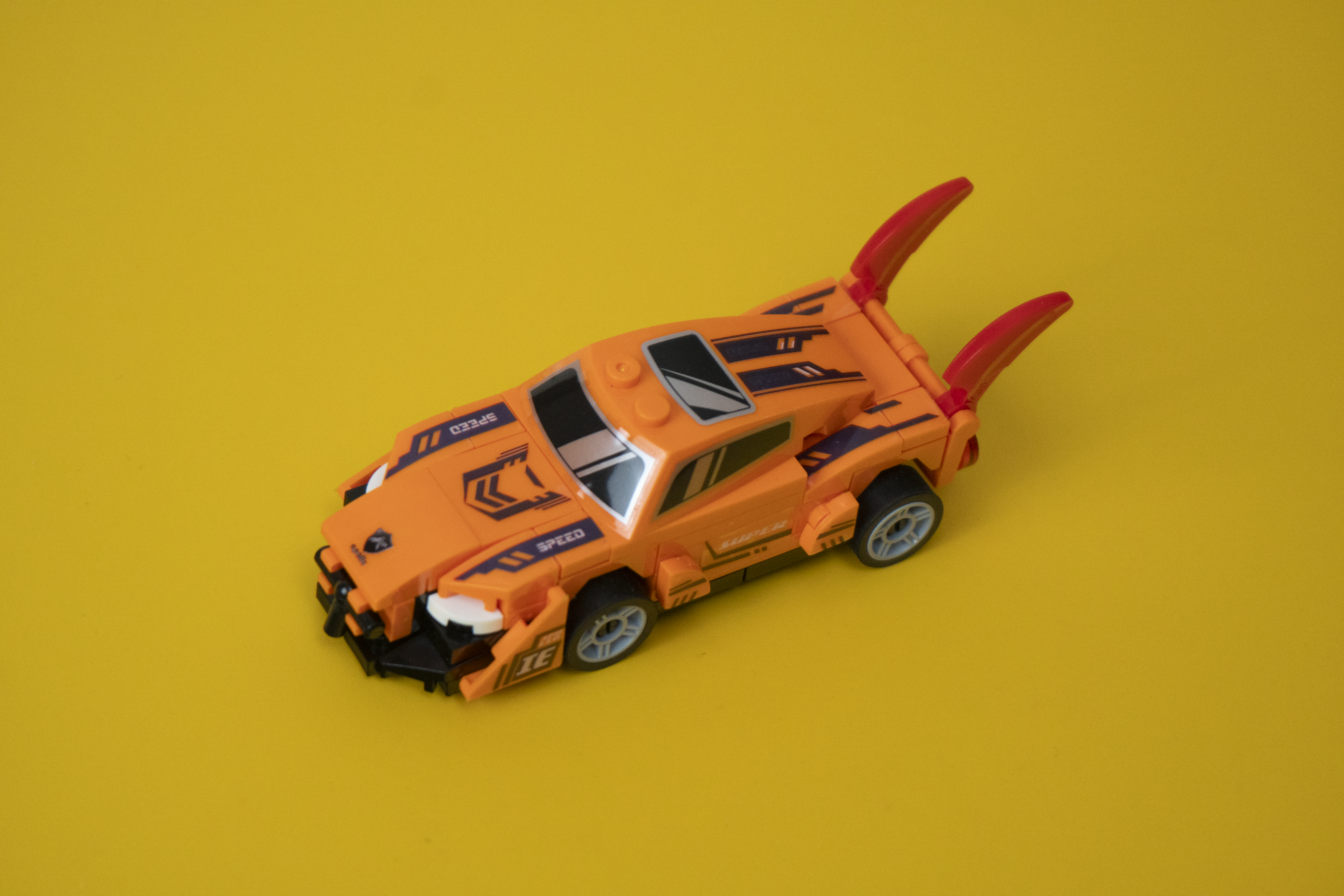 Đồ Chơi Lắp Ráp Xe Đua Chạy Đà - Da Cam - Orange Pullback Racing Car - Toys&Joys 9140-5 (76 Mảnh Ghép)
