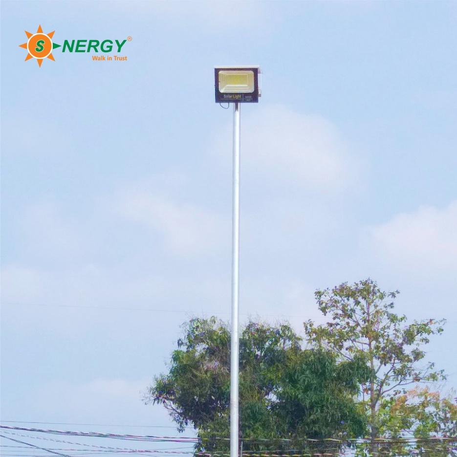 Đèn Pha Led Năng Lượng Mặt Trời Nhỏ Gọn 25W