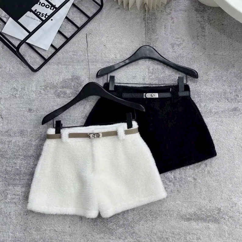 Quần Short Nữ Lông Mềm Mại Có Túi Tặng Kèm Dây Nịt Căn Chỉnh Size