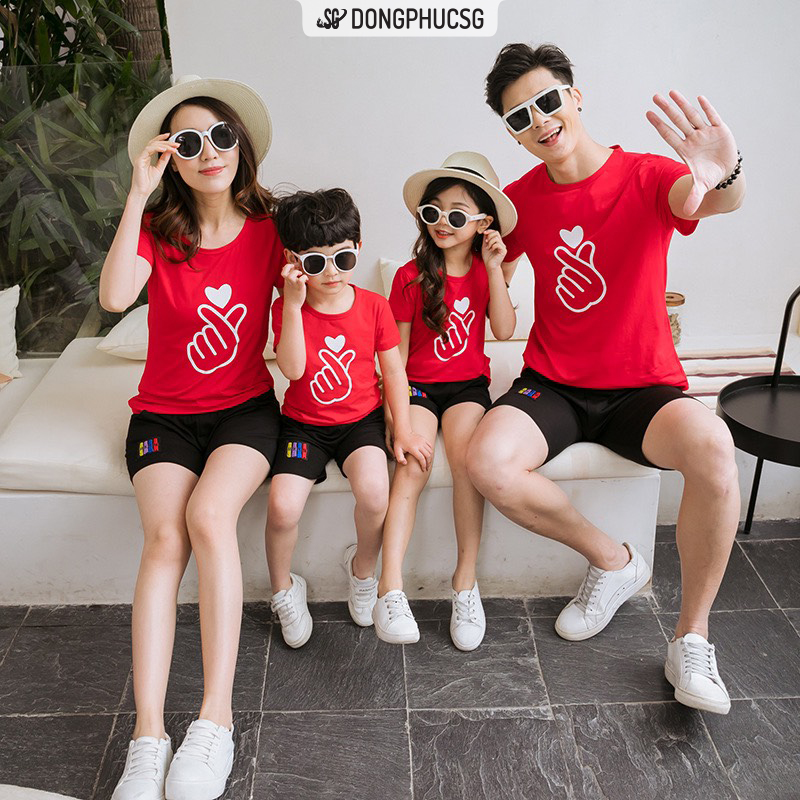 Áo thun gia đình màu đỏ bắn tim GD402D thun cotton dày dặn DONGPHUCSG