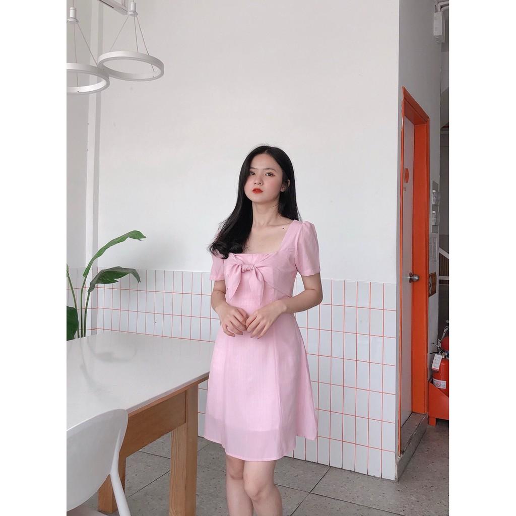 ĐẦM DỰ TIỆC CAM NUDE HỒNG TƠ LỤA MỀN MỊN MÁT TAY NGẮN PHỐI CỘT NƠ NGỰC DÁNG XÒE ( Freesize )