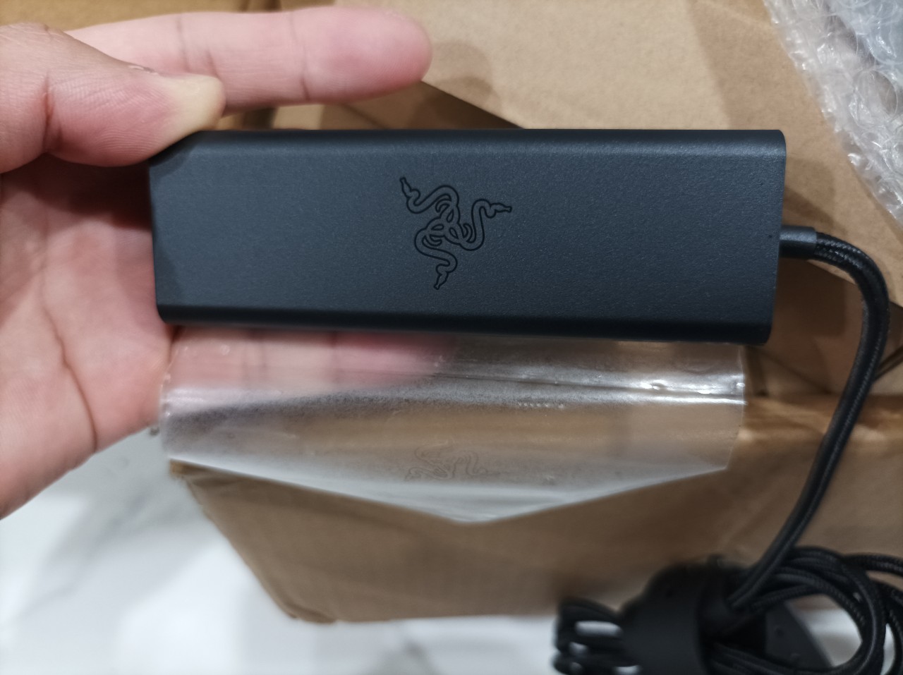 Sạc dành cho Laptop Razer 65W Type-C Adapter for Razer Blade Stealth 13 2019 RZ09-02810