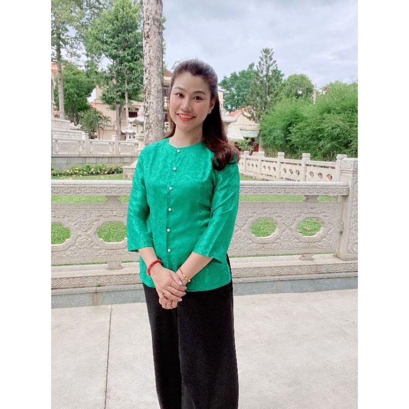 Độ bộ Đi chùa. bộ bà ba gấm