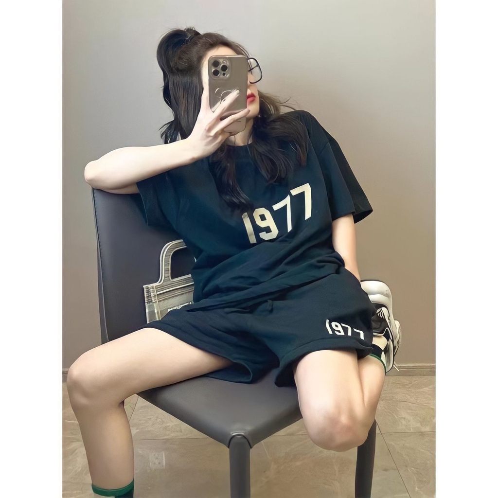 Đồ bộ Quần Short Áo Thun Cộc Tay 1977 2 Màu - DOMIN
