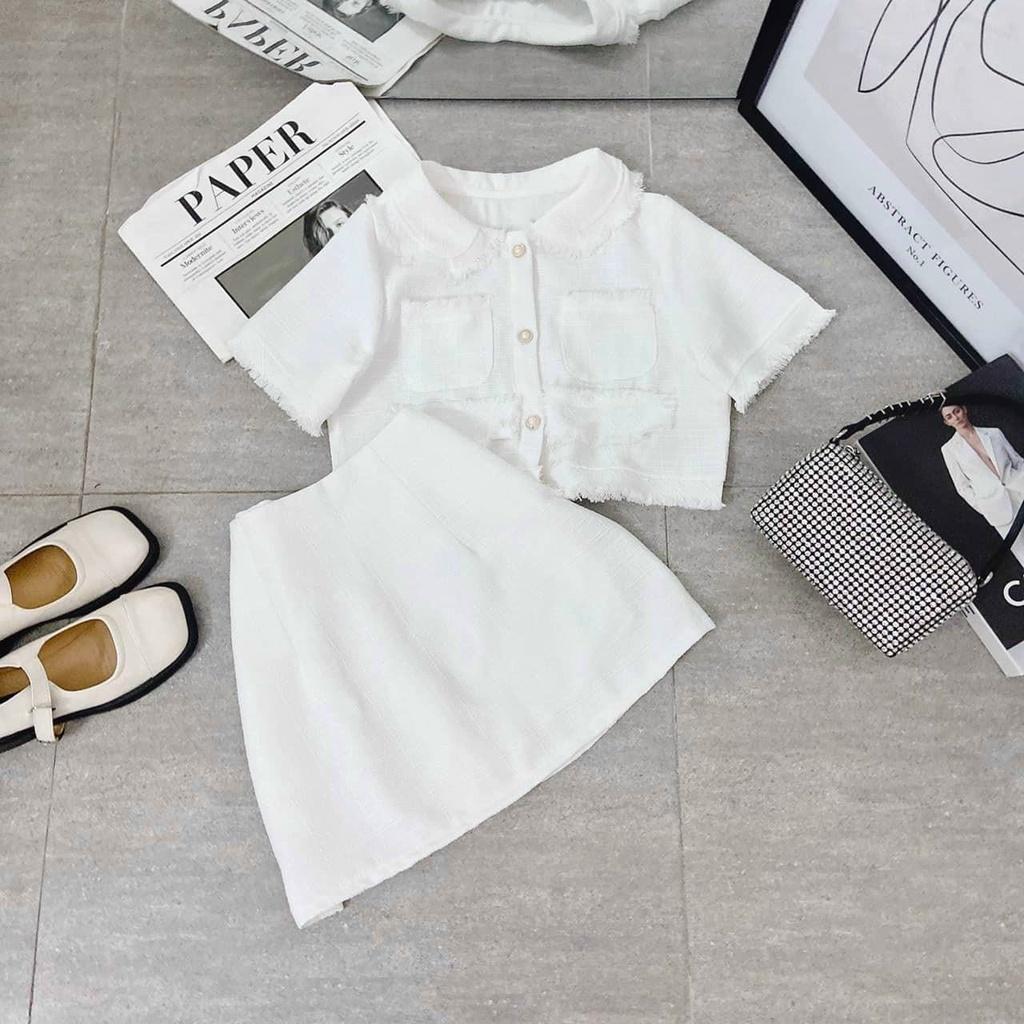 Set áo crop bố dạ trắng tưa lai kèm chân váy ngắn mẫu chị thảo nhi shop