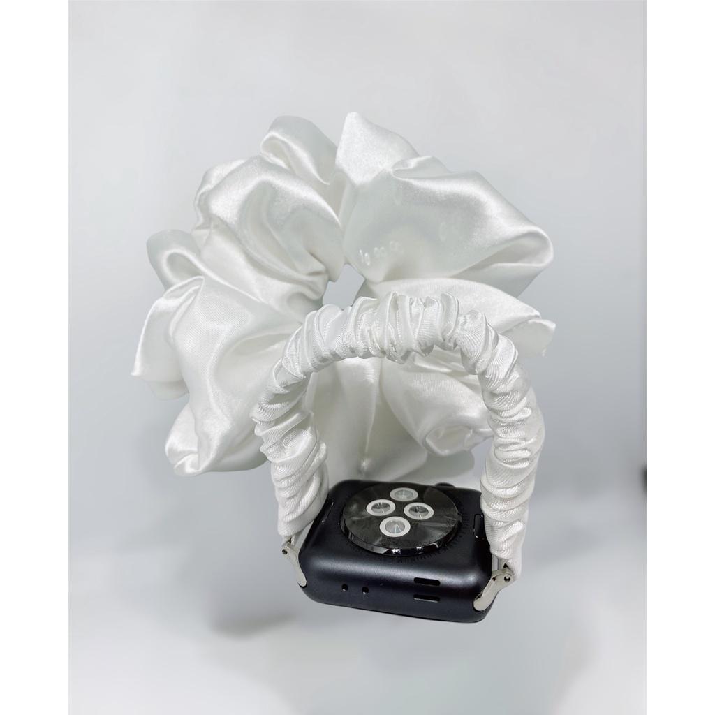 Combo dây đồng hồ apple watch và scrunchies dây cột tóc, buộc tóc vải satin lụa TRẮNG Noel