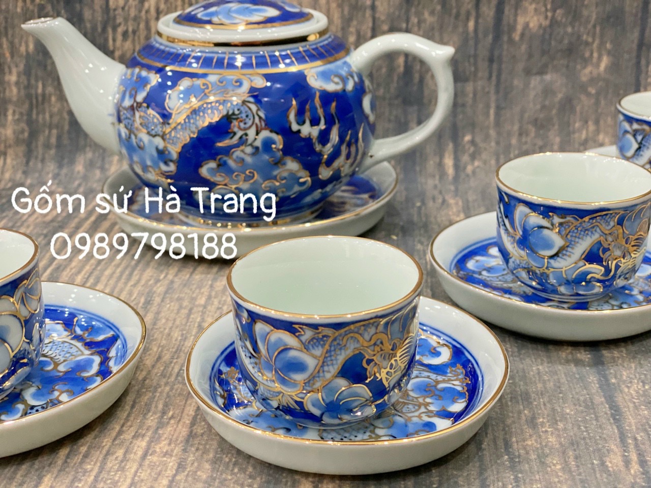 Bộ trà long ẩn vẽ vàng gốm sứ Bát Tràng cao cấp men lam phỏng cổ