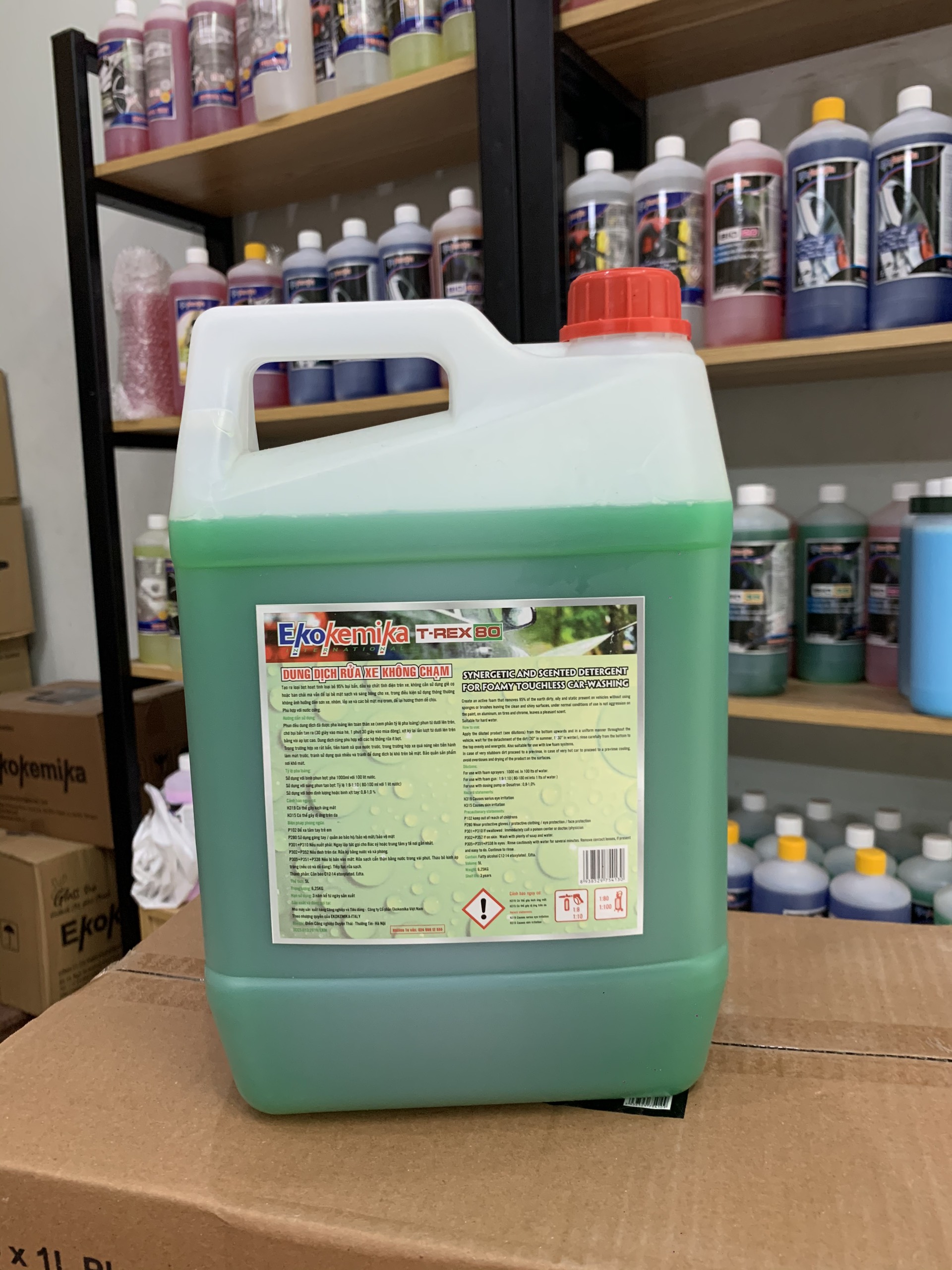 Nước Rửa Xe Không Chạm Đặc Biệt T-rex 80 Ekokemika - Hàng Chính Hãng