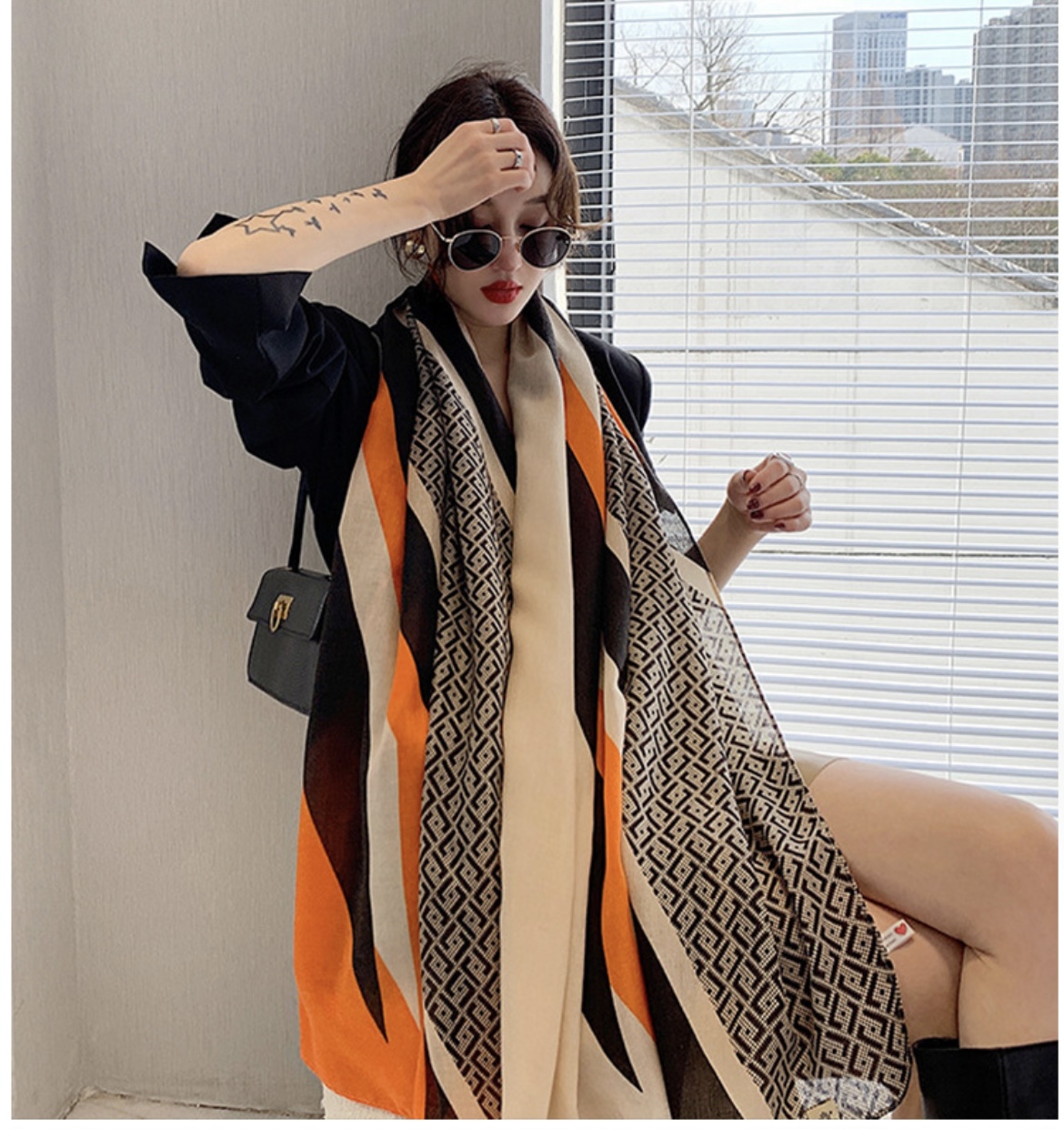 KHĂN CHOÀNG LỤA DÁNG DÀI CỰC SANG PHONG CÁCH TÂY ÂU SANG XỊN MỊN MÃ 08