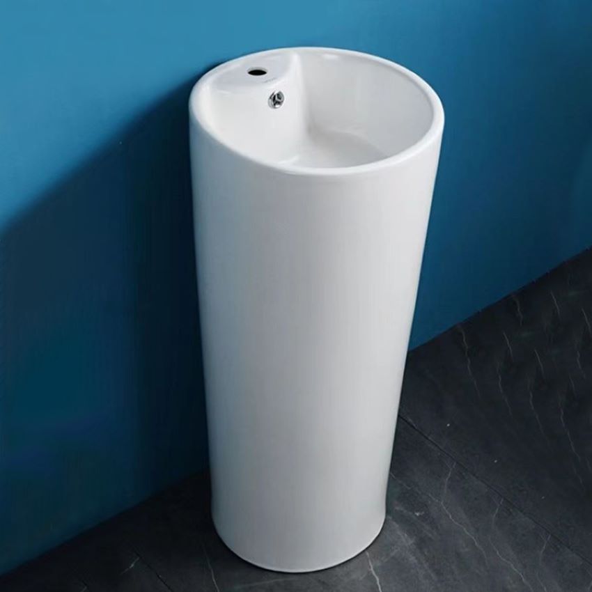 Lavabo trụ đứng màu trắng kiểu tròn, thiết kế thanh lịch, hiện đại