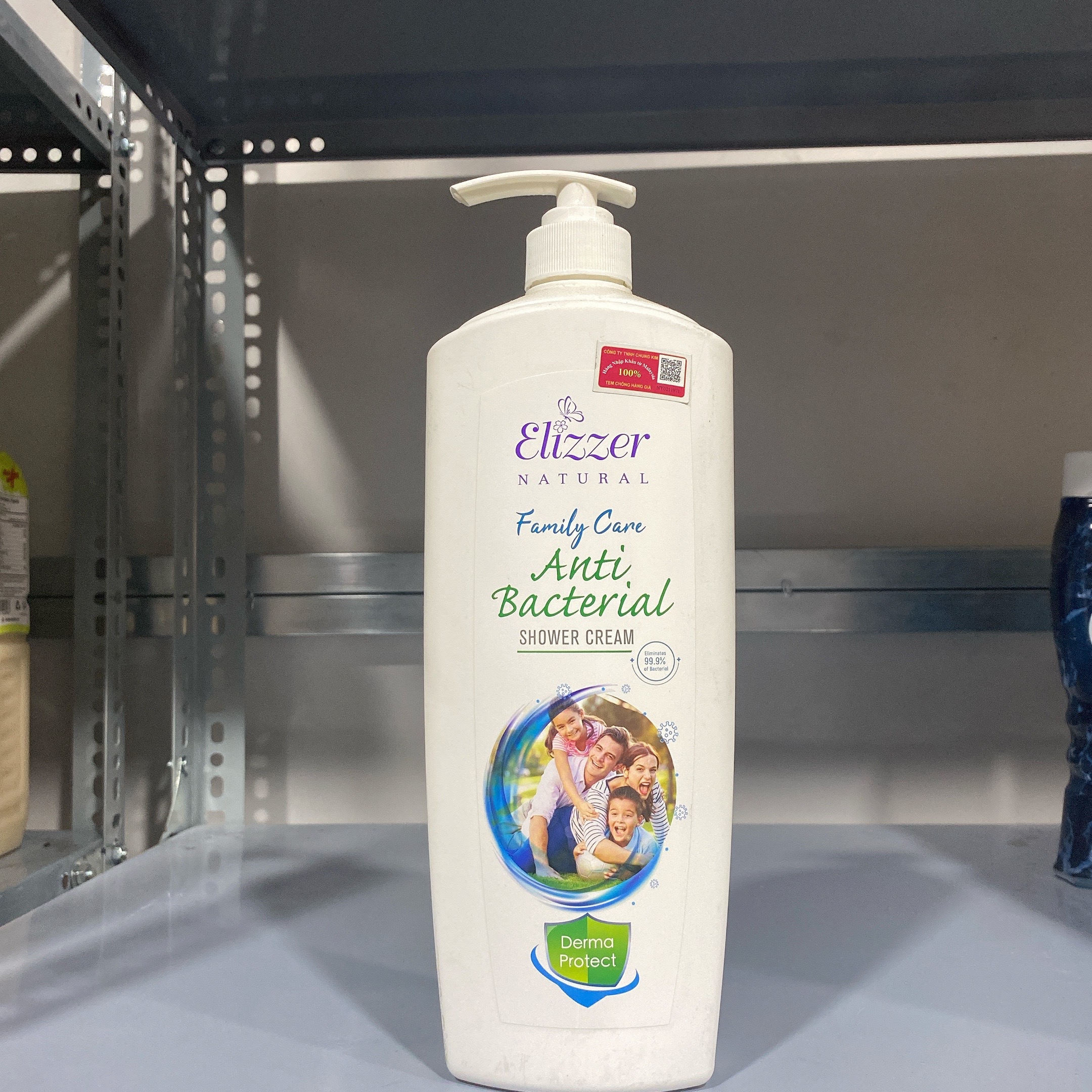 Sữa Tắm Kháng Khuẩn Elizzer Family Care Anti Bacterial 1L