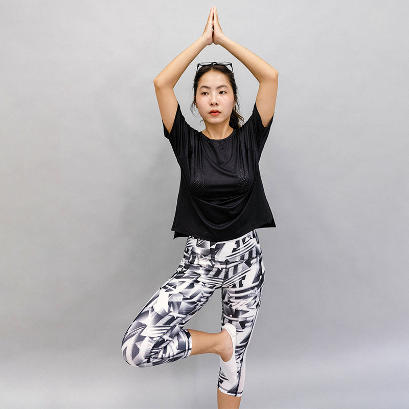 Set Thể Thao Tập Gym, Yoga Quần Lửng + Áo Thun Form Rộng