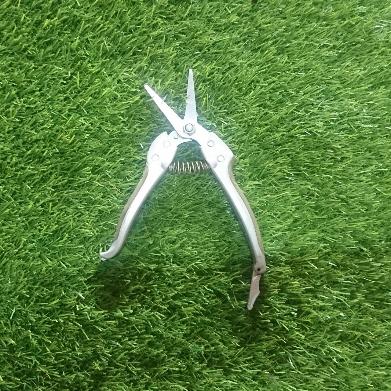 Kéo tỉa lá 1068