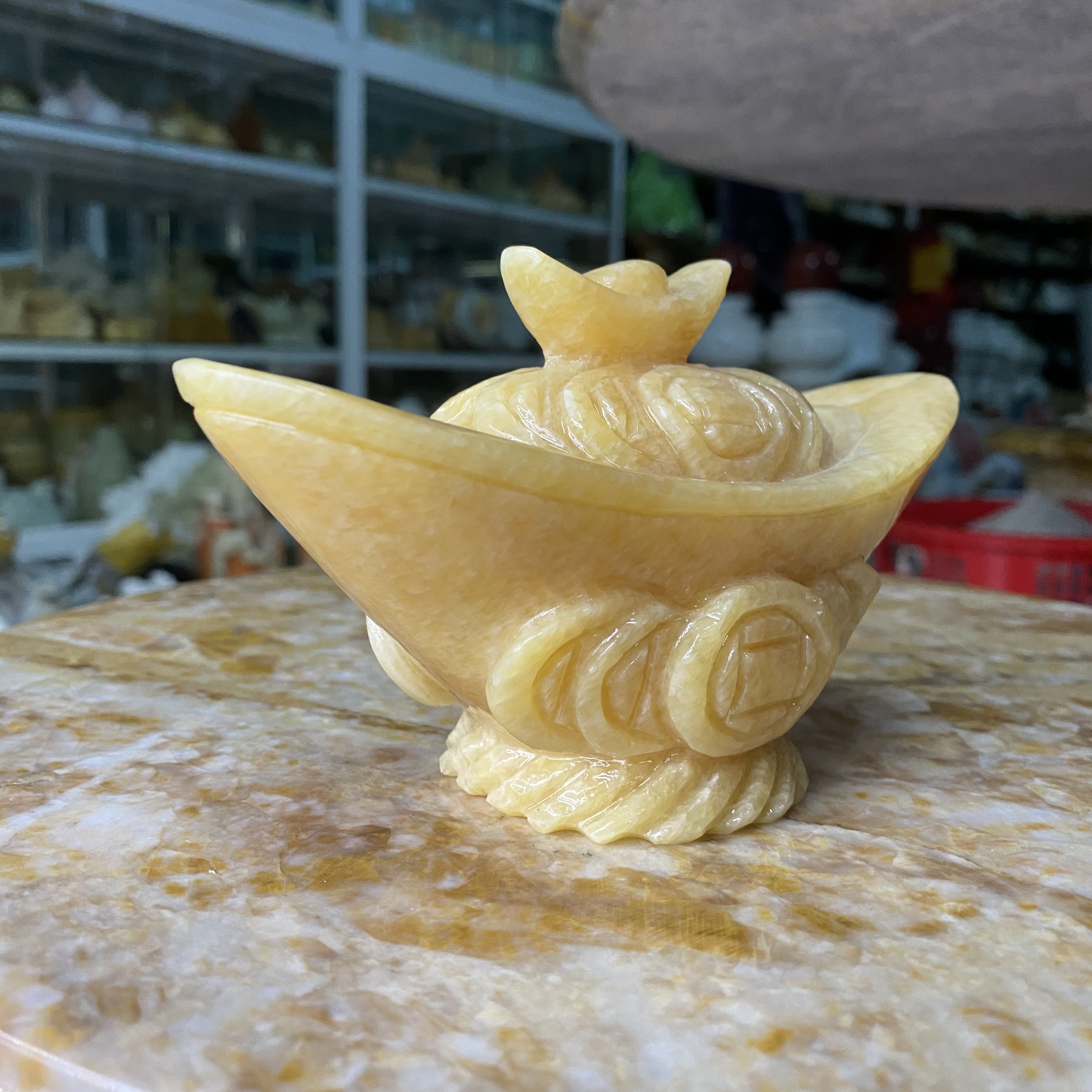 Thỏi Vàng Thần Tài, Kim Nguyên Bảo Phong Thuỷ Chiêu Nạp Tài Lộc Đá Ngọc Hoàng Long - dài 15cm