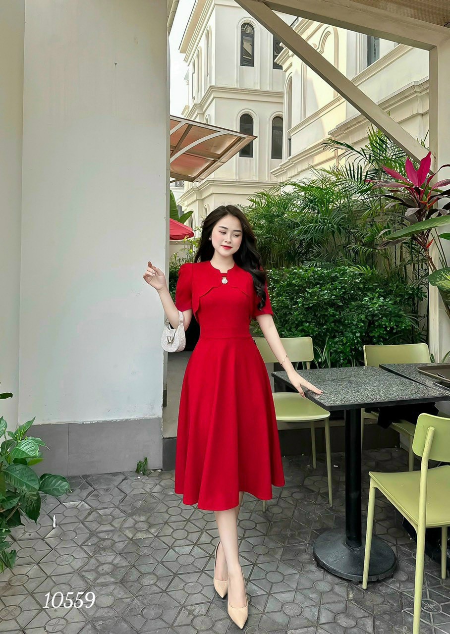 Đầm váy nữ dự tiệc dạo phố cổ vuông cách điệu ngực đỏ đen nâu thanh lịch