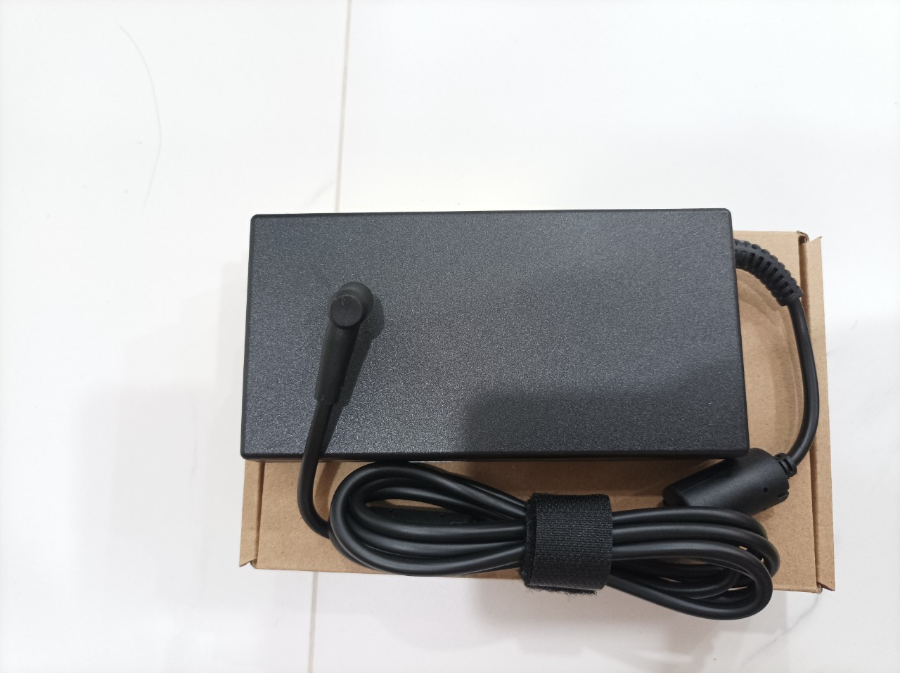 Sạc dành cho Laptop MSI MS-16GD MS-1492 MS-16J5 MS-16J2 MS-16J1 MS-16R4