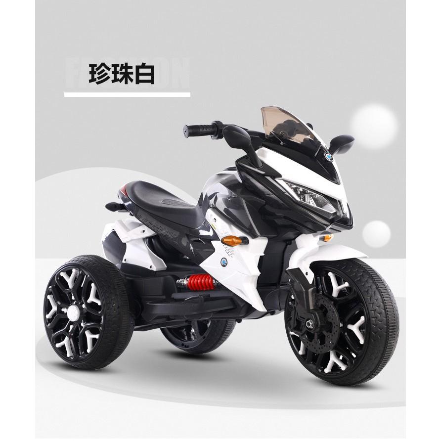 Xe máy điện moto 3 bánh trẻ em BNM 5188 đồ chơi đạp ga 2 động cơ (Đỏ-Trắng-Xanh-Vàng