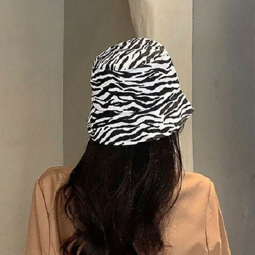 Mũ bò sữa đội được 2 mặt tiện lợi - thời trang, cá tính