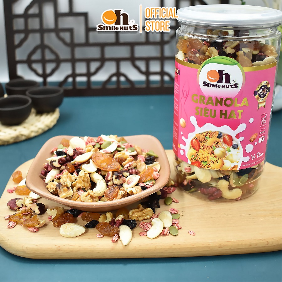 Granola Ngũ Cốc Siêu Hạt Smilenuts vị Dâu hủ 450g - Gồm Hạnh Nhân bóc vỏ, Nho khô, Óc Chó, Yến Mạch, Hạt điều, Nhân bí xanh và Mật ong _ Ngũ cốc ăn kiêng Granola vị Dâu