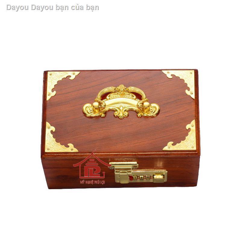 Hộp đựng trang sức, con dấu gỗ hương khóa số