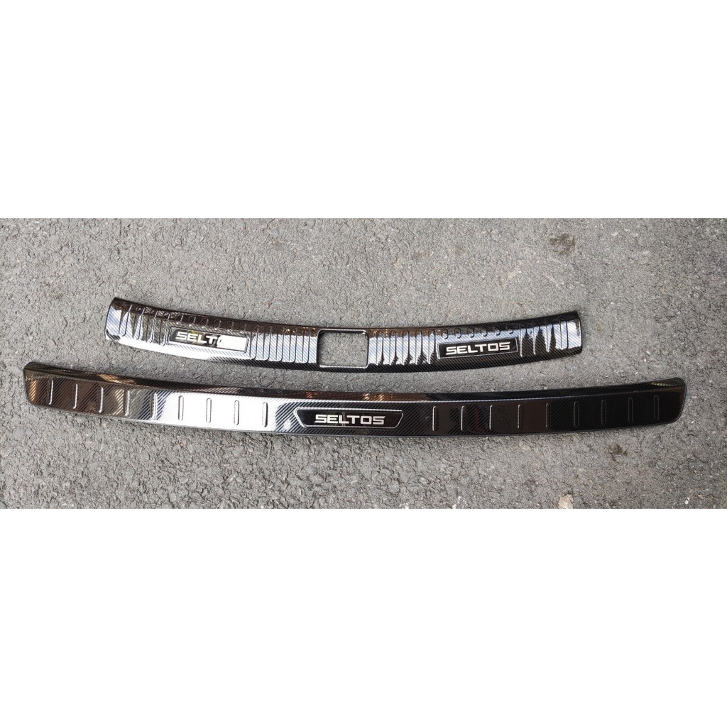 Ốp Chống trầy cốp trong, ngoài CARBON xe Kia Seltos 2020- 2021- 2022, vân cacbon cao cấp