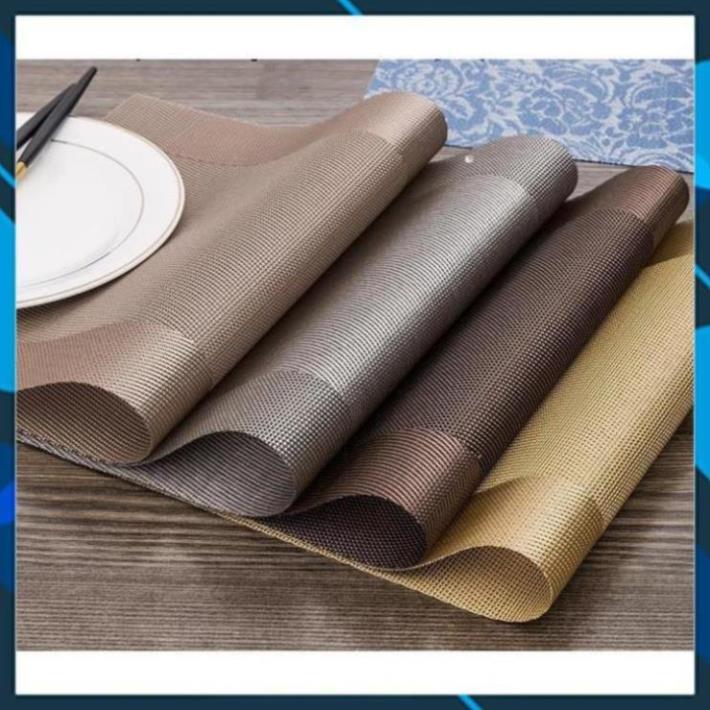 Tấm lót bàn ăn cách nhiệt, chống trơn trượt cho nhà hàng, khách sạn 45cm x 30cm