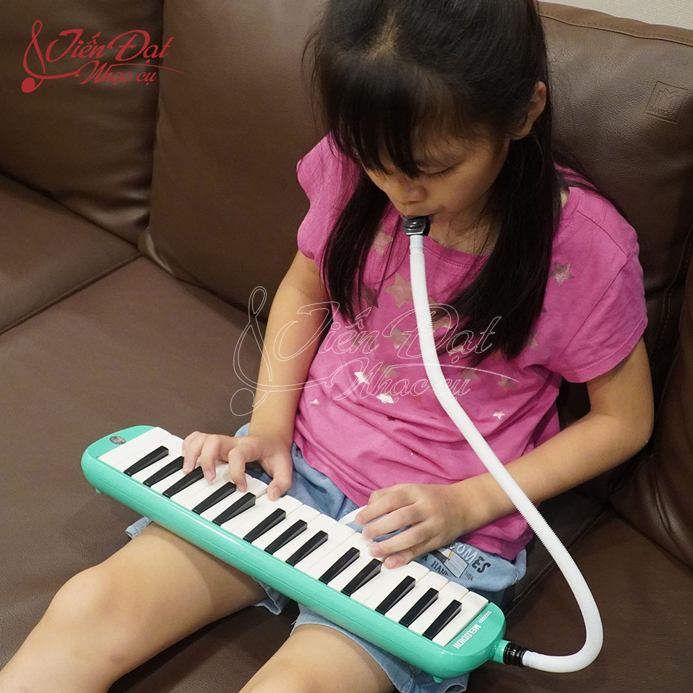 Kèn Melodion/ Pianica/ Melodica Suzuki 32 Phím P-32D, 37 Phím P-37D Cho Trẻ Em và Người Lớn