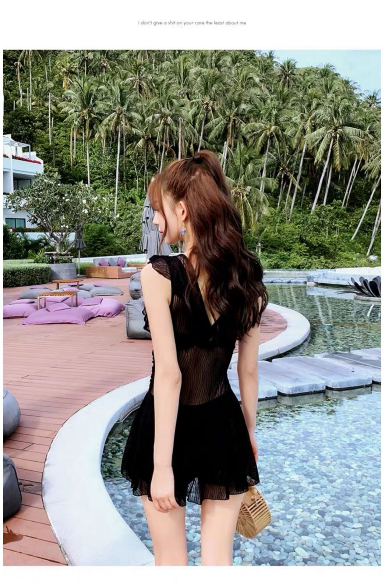 Đồ bơi, bikini đen kiền thân ren quyến rũ