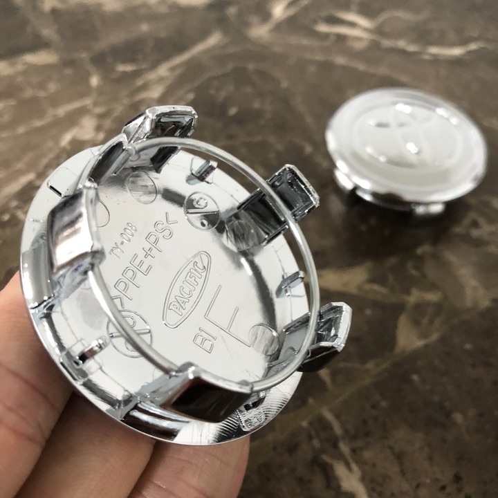 Logo chụp mâm, ốp lazang bánh xe ô tô Toyota 57mm