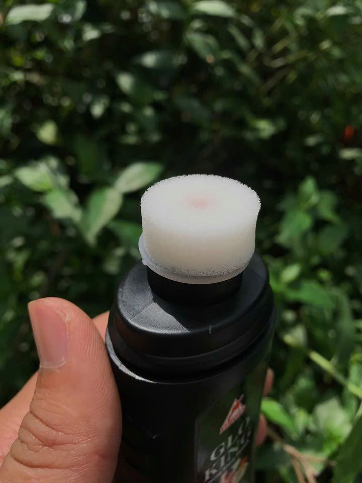 1 chai xi đánh giày Gloking, dạng lỏng dễ dàng ngấm sâu làm mềm và làm bóng da