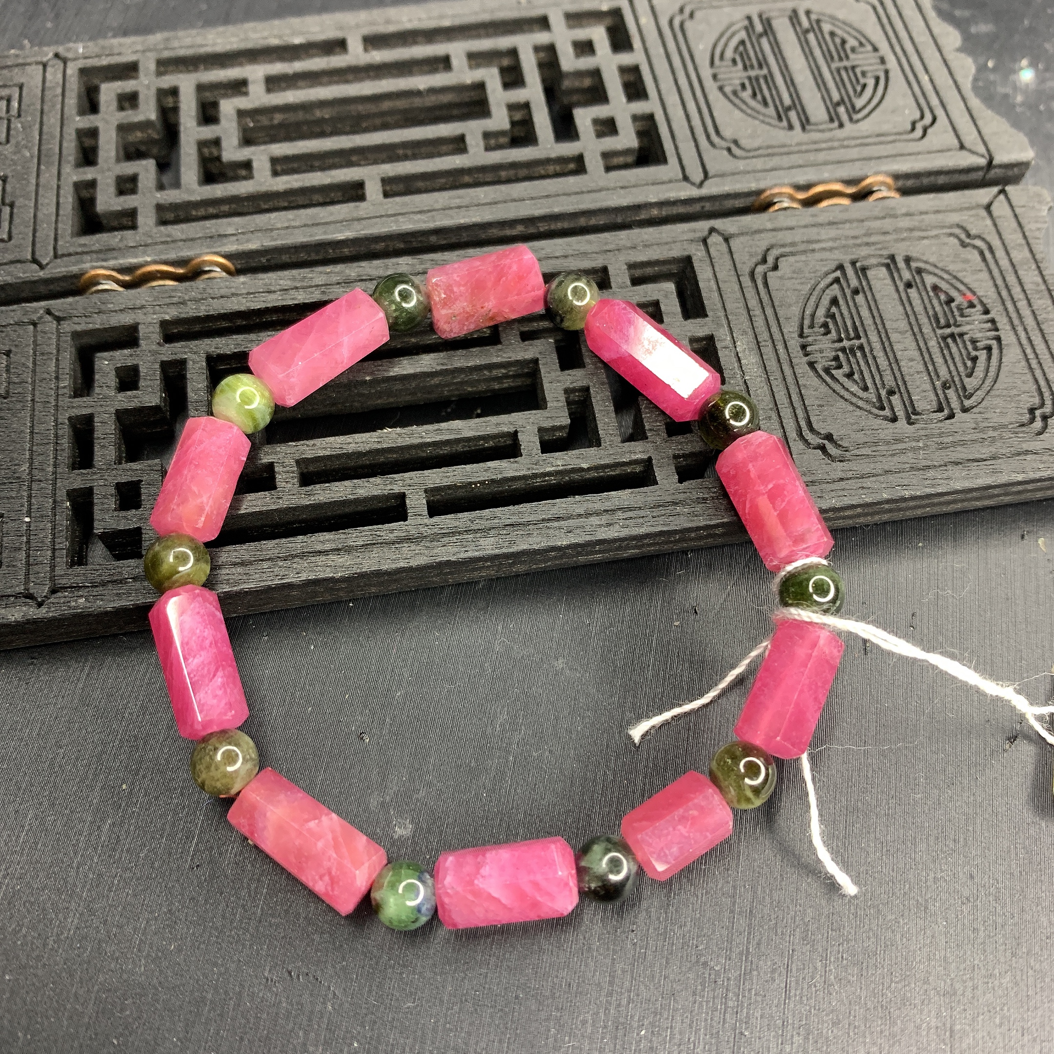 Chuỗi đá phong thủy Ruby , vòng tay ruby kết hợp tourmaline thiên nhiên