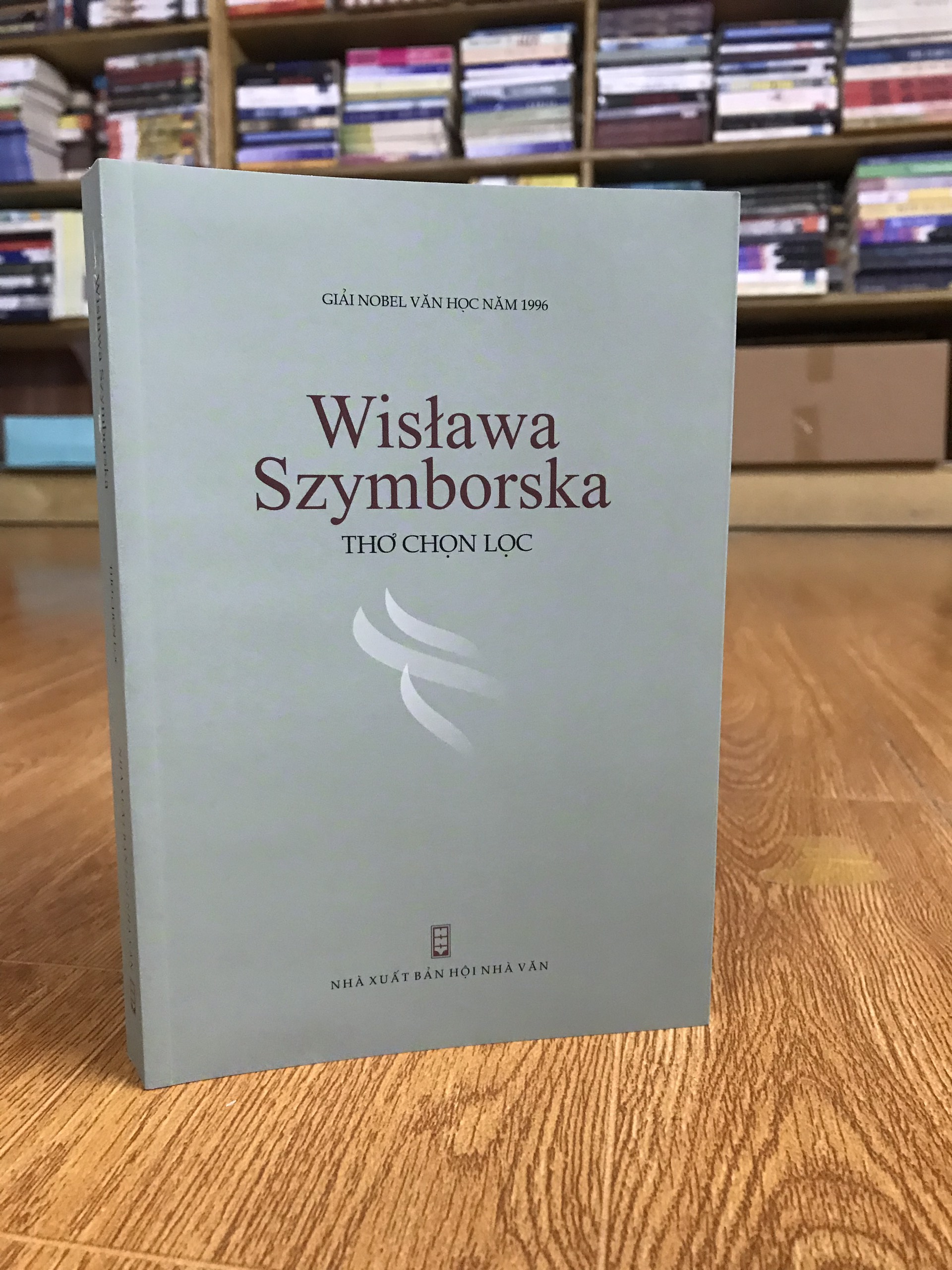 Combo thơ hay: Phố Descartes (Czeslaw Milosz) + Thơ Chọc Lọc Wislawa Szymborska + Dưới Trăng Và Một Bậc Cửa (Nguyễn Quang Thiều) tặng kèm bookmark