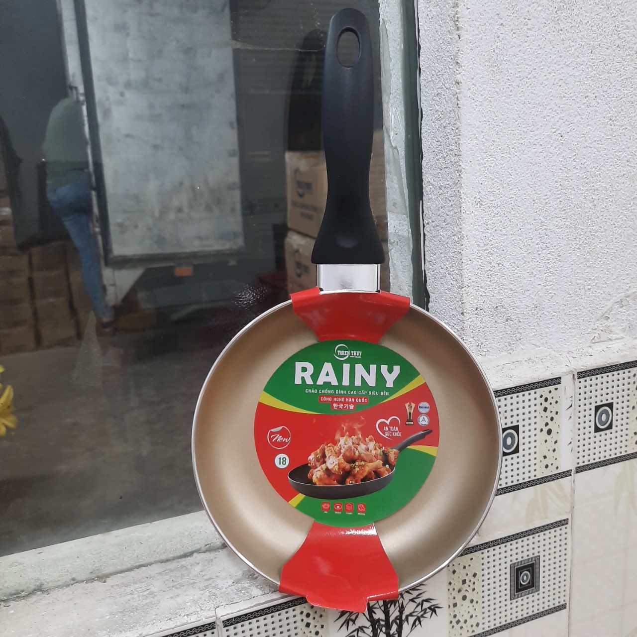 Chảo chống dính RAINY -RNS 30 cm high class - Hàng Chính Hãng