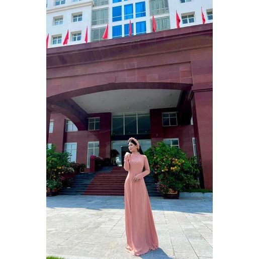 Áo dài trơn 4 tà kèm quần ngực đính ngọc thủ công sang trọng