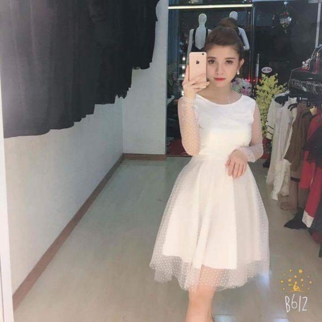 Đầm xòe tay lưới hở lưng